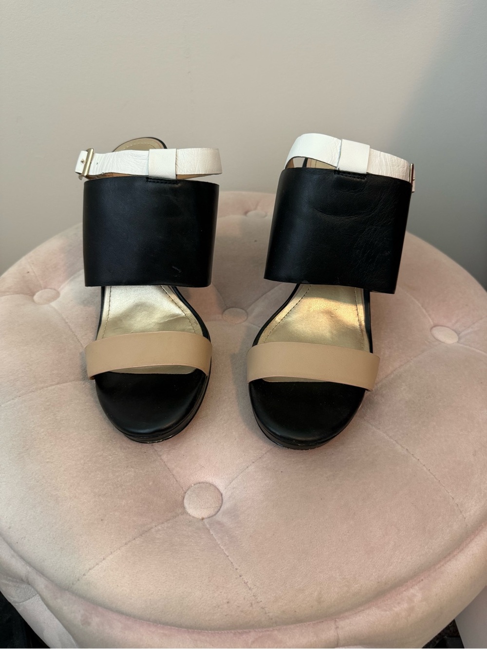 White House Black Market Black, Beige & White Leather Strap Sandals